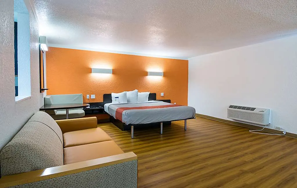 Motel 6-Tampa, Fl - Fairgrounds Heartland