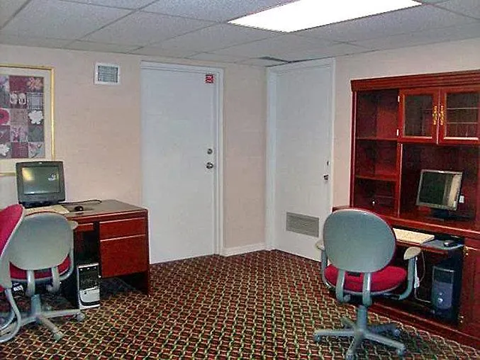 Motel 6-Tampa, Fl - Fairgrounds Heartland Hotel